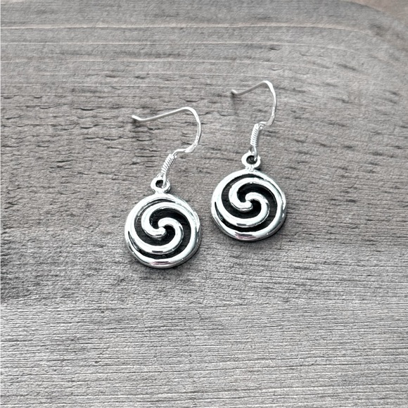 Jewelry - 925 Sterling Silver Swirl Dangle Earrings! NEW!